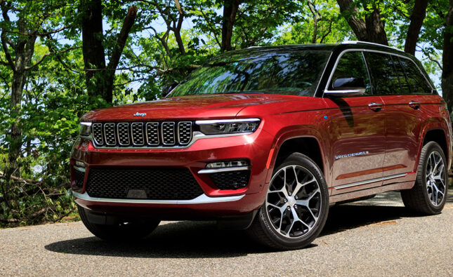 2023 Jeep Grand Cherokee Interior